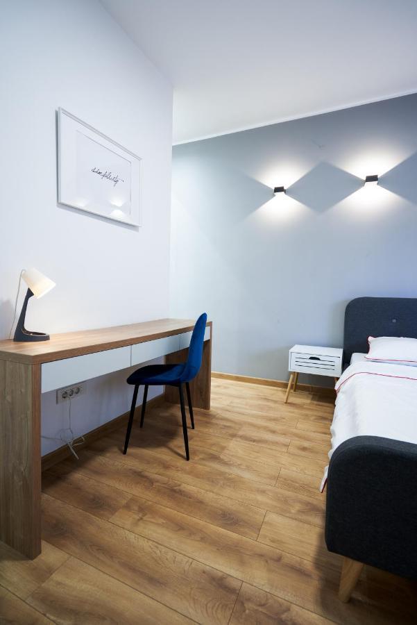 Minimalist Design Apartament In Magheru Bucarest Exterior foto